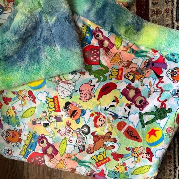 New TOY STORY minky Blanket with cosmic seal - Picture 2 of 6